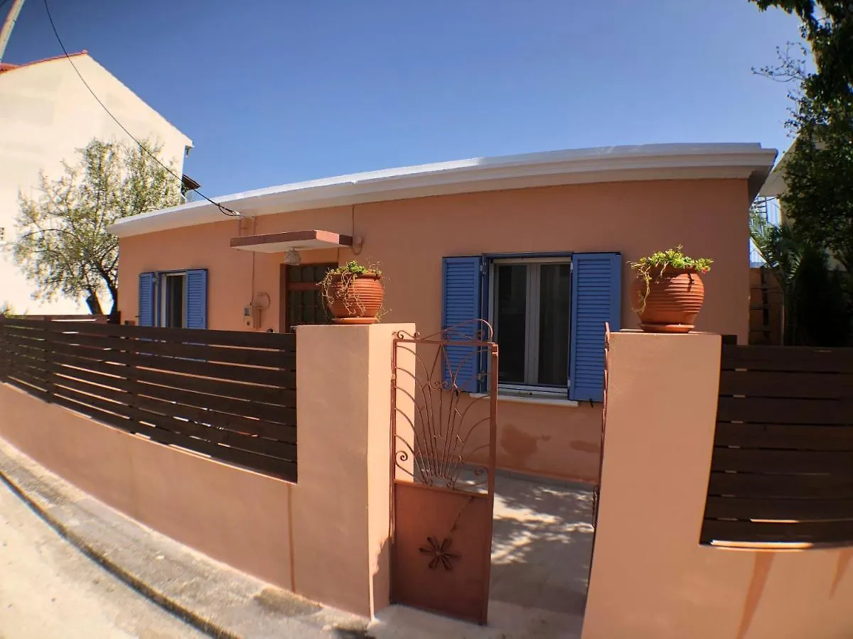 METROPOLIS Argostoli House/villa with garden&pool-jacuzzi Villa Argostoli (Kefalonia)