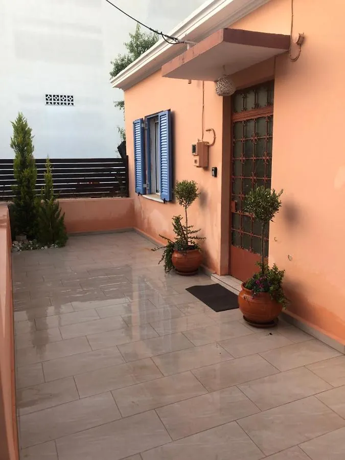 METROPOLIS Argostoli House/villa with garden&pool-jacuzzi Villa Argostoli (Kefalonia)