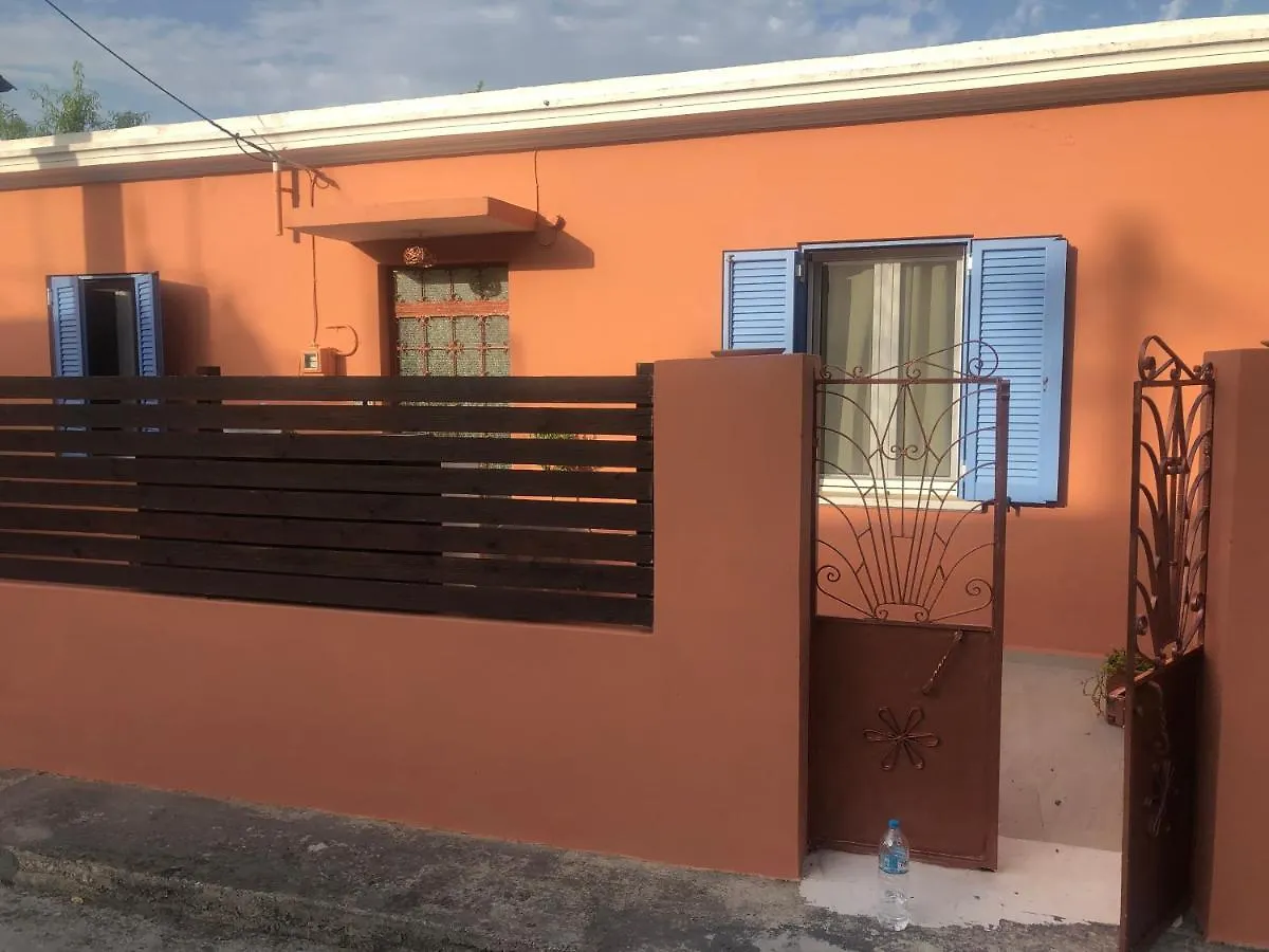 Villa METROPOLIS Argostoli House/villa with garden&pool-jacuzzi