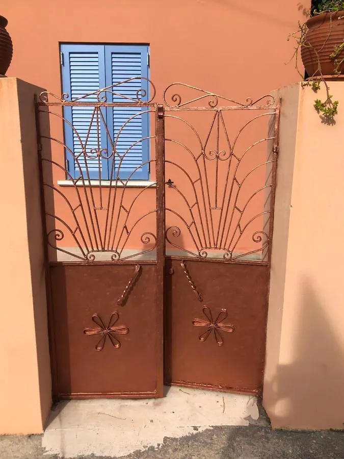 METROPOLIS Argostoli House/villa with garden&pool-jacuzzi